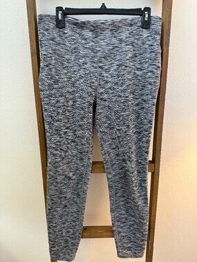 Share Gap Fit g-fast Size Large (L) - Womens Black & White Compression Workout L